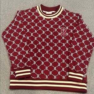 MLB Boston Red Sox crew neck, size small.